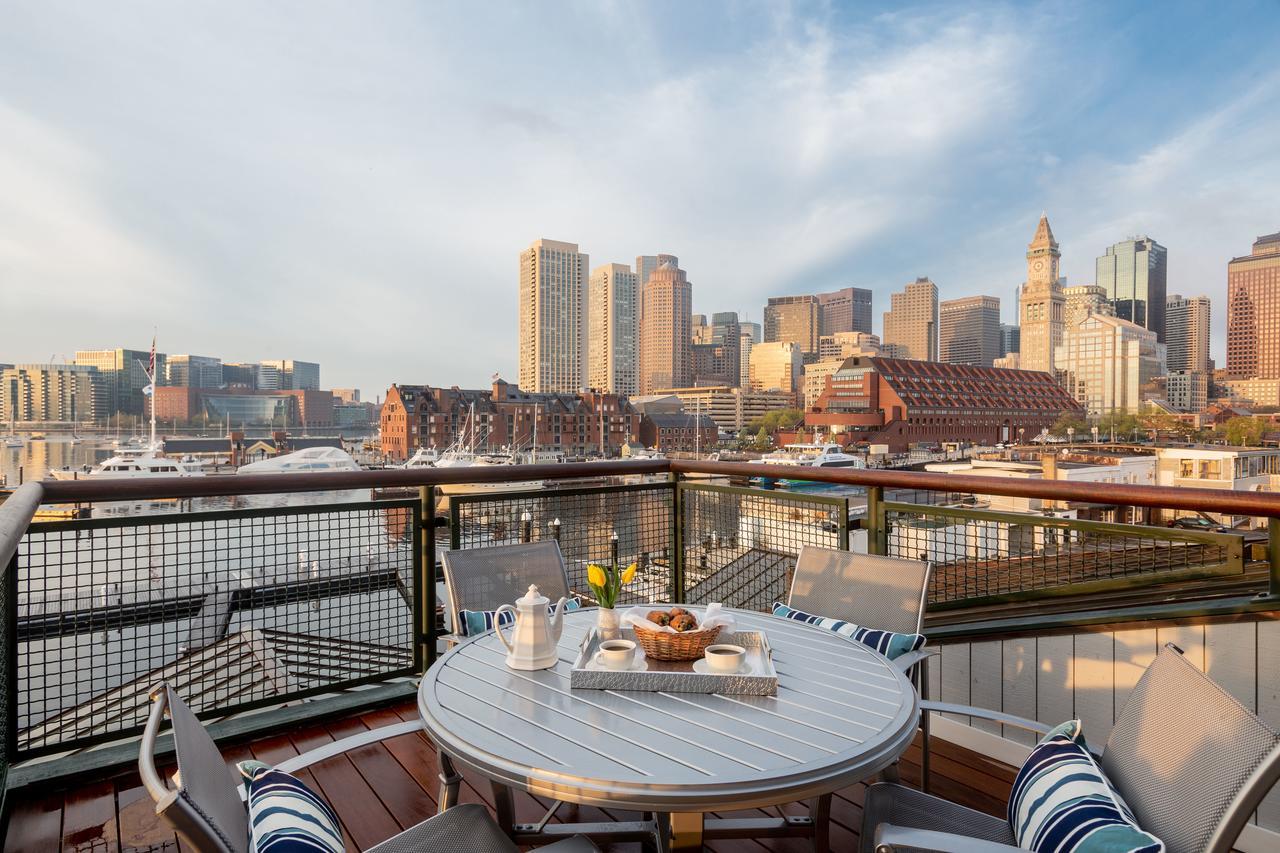 Boston Yacht Haven Hotel Buitenkant foto